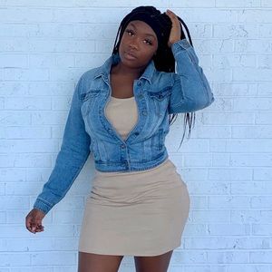 Meet your Posher, Cyre